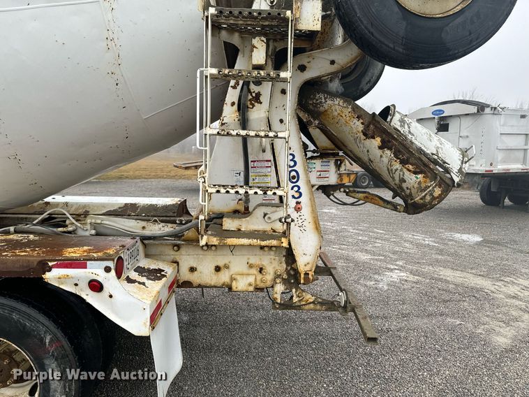 image for item OD9969 2002 Mack CV513 ready mix truck