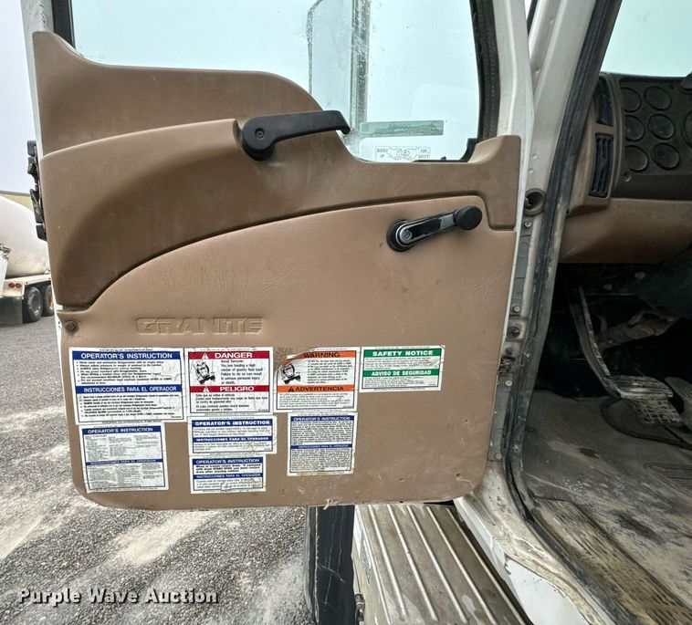 image for item OD9969 2002 Mack CV513 ready mix truck