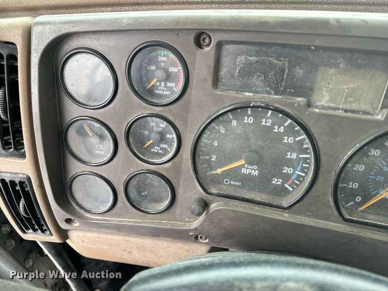 image for item OD9969 2002 Mack CV513 ready mix truck