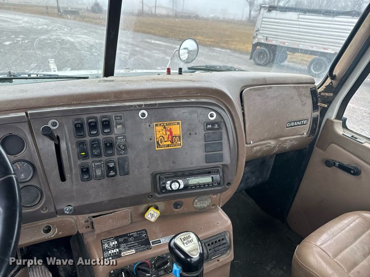 image for item OD9969 2002 Mack CV513 ready mix truck