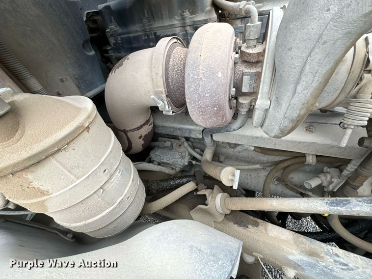 image for item OD9969 2002 Mack CV513 ready mix truck