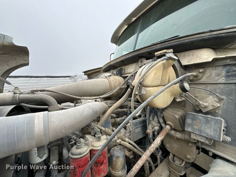 image for item OD9969 2002 Mack CV513 ready mix truck