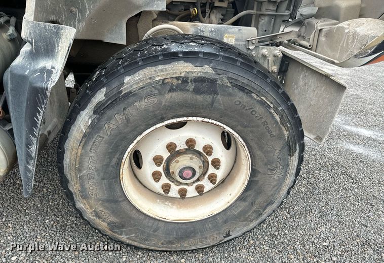 image for item OD9969 2002 Mack CV513 ready mix truck