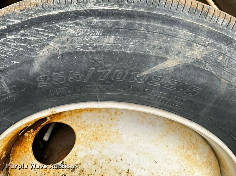 image for item OD9969 2002 Mack CV513 ready mix truck