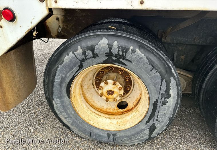 image for item OD9969 2002 Mack CV513 ready mix truck