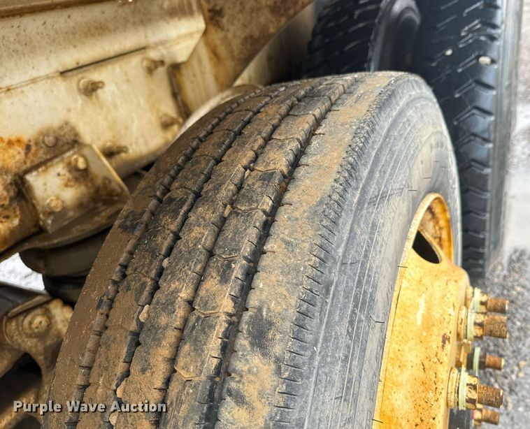 image for item OD9969 2002 Mack CV513 ready mix truck