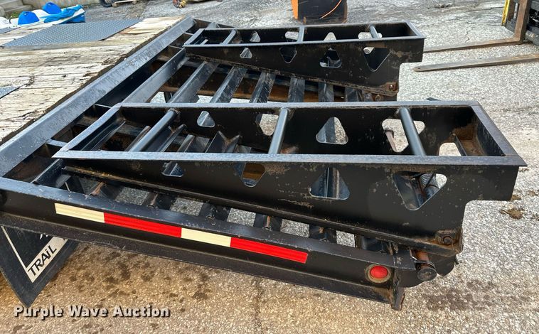 image for item OF9263 1994 Trail King  TK40LP equipment trailer