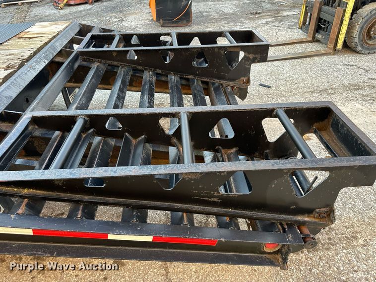 image for item OF9263 1994 Trail King  TK40LP equipment trailer