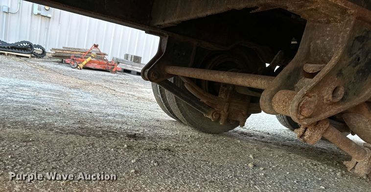 image for item OF9263 1994 Trail King  TK40LP equipment trailer