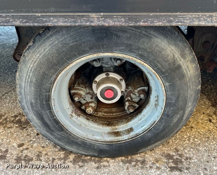 image for item OF9263 1994 Trail King  TK40LP equipment trailer