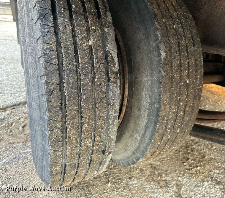 image for item OF9263 1994 Trail King  TK40LP equipment trailer