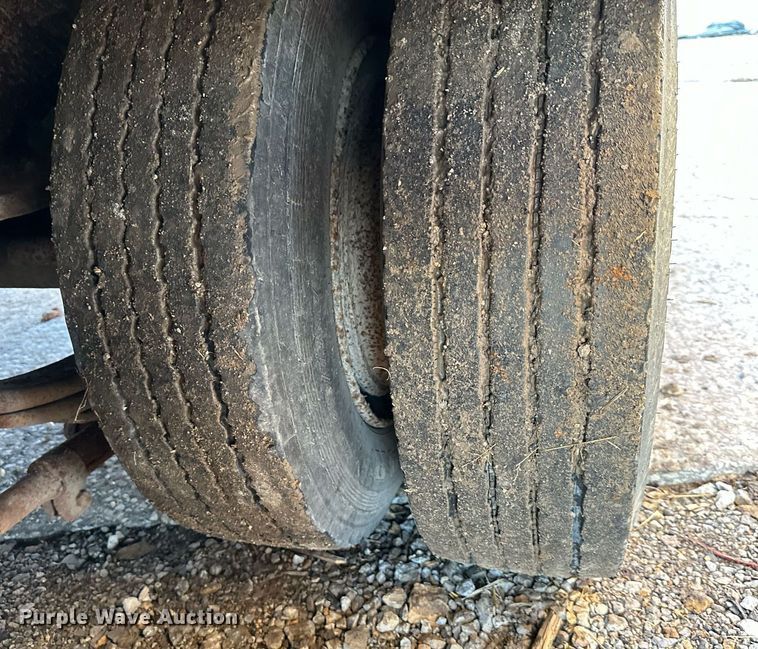 image for item OF9263 1994 Trail King  TK40LP equipment trailer