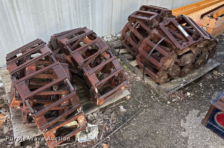 image for item OF9267 Skid steer tracks