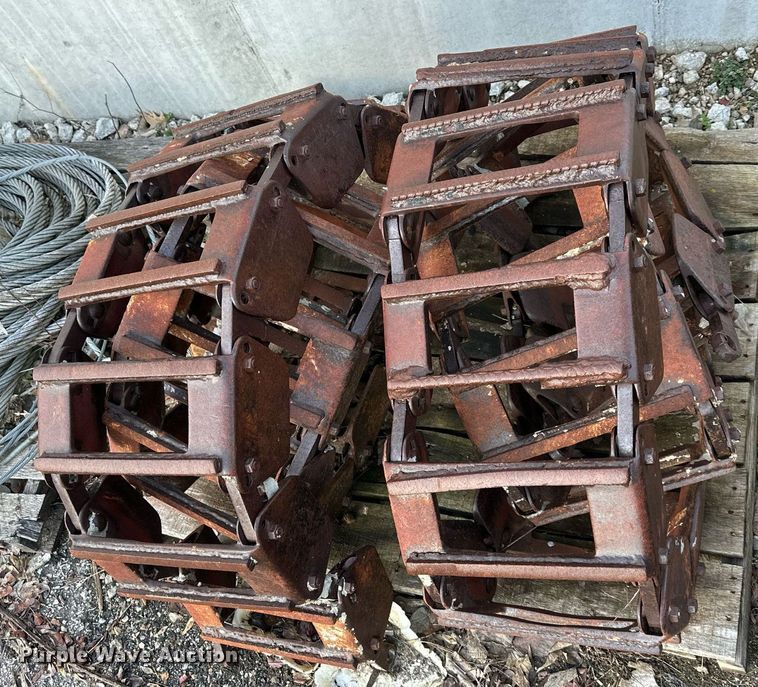 image for item OF9267 Skid steer tracks