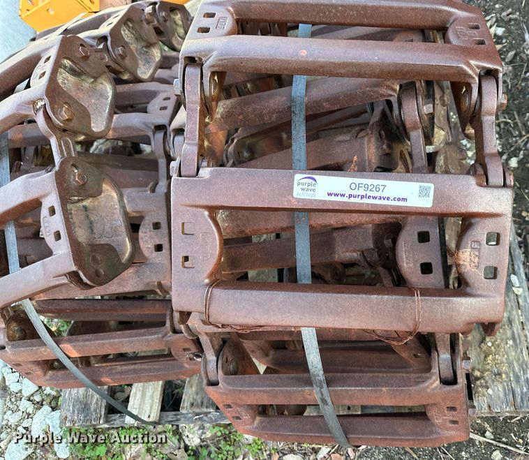image for item OF9267 Skid steer tracks