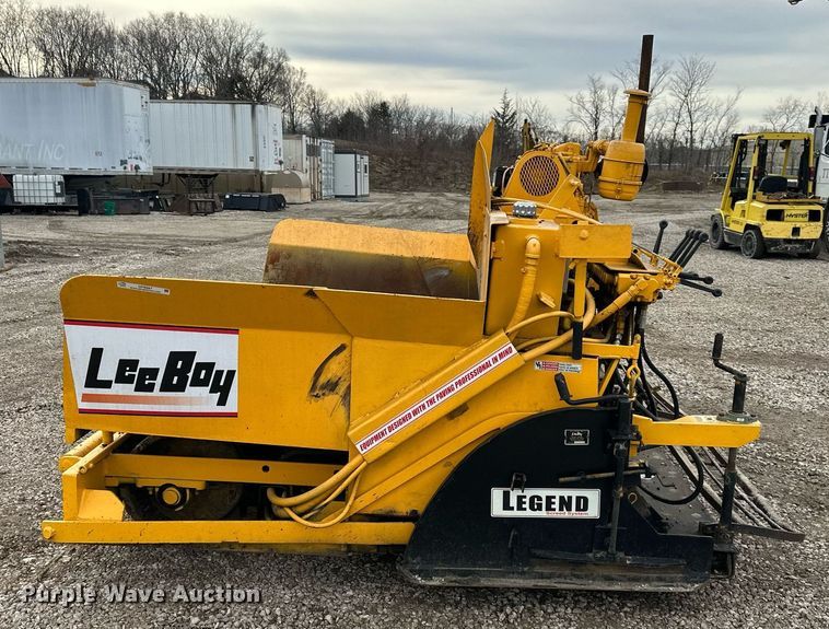 image for item OF9287 Leeboy  paver