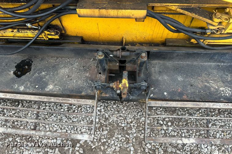 image for item OF9287 Leeboy  paver