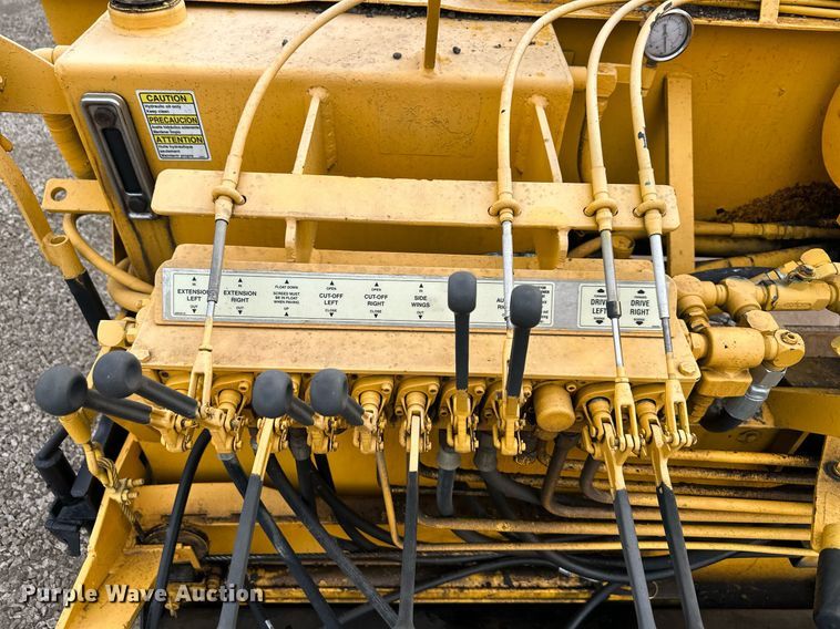 image for item OF9287 Leeboy  paver