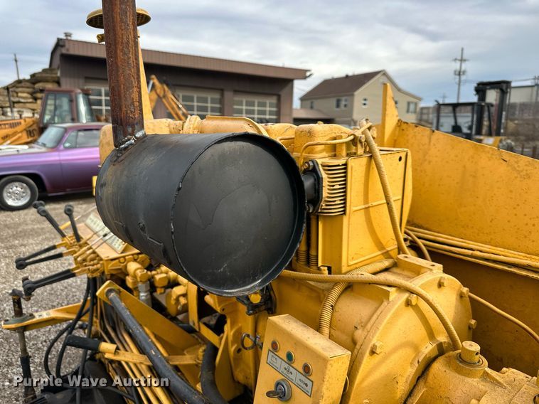 image for item OF9287 Leeboy  paver