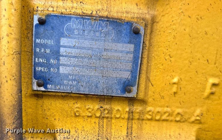 image for item OF9287 Leeboy  paver