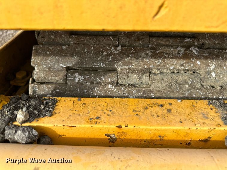 image for item OF9287 Leeboy  paver