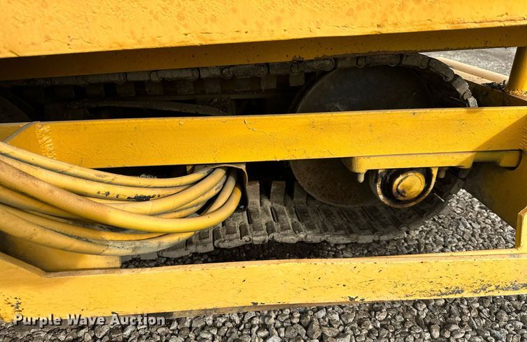 image for item OF9287 Leeboy  paver