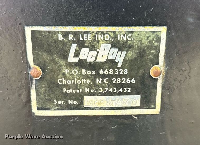 image for item OF9287 Leeboy  paver