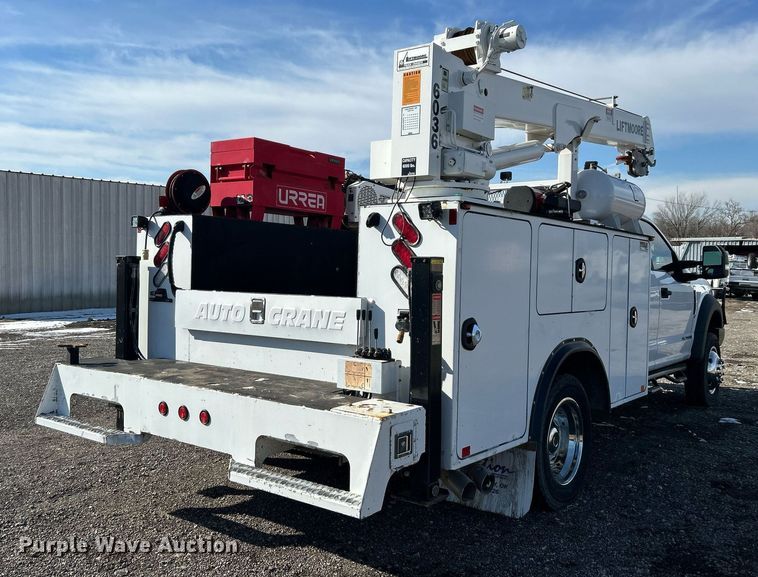 image for item OI9542 2018 Ford F450 Super Duty  SuperCab utility / service truck