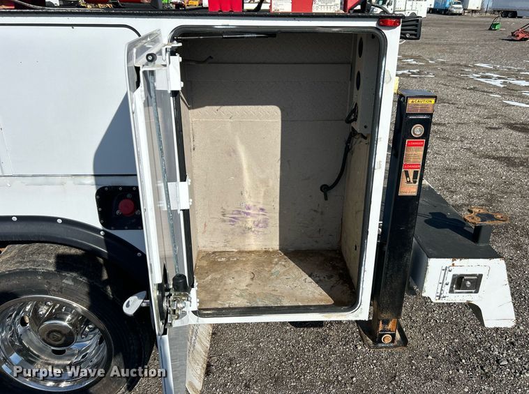 image for item OI9542 2018 Ford F450 Super Duty  SuperCab utility / service truck