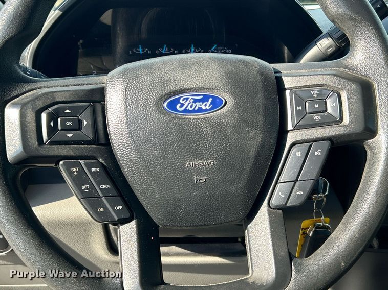 image for item OI9542 2018 Ford F450 Super Duty  SuperCab utility / service truck