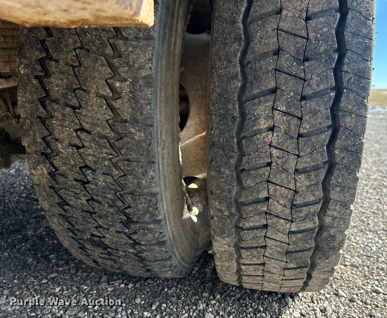 image for item OI9542 2018 Ford F450 Super Duty  SuperCab utility / service truck