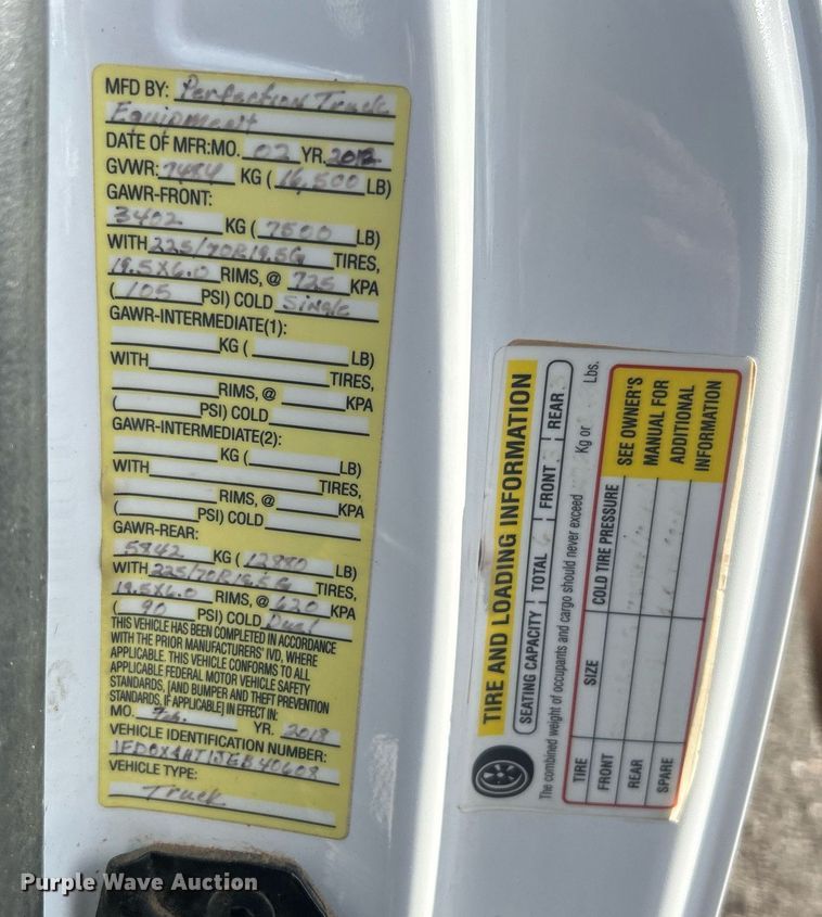 image for item OI9542 2018 Ford F450 Super Duty  SuperCab utility / service truck