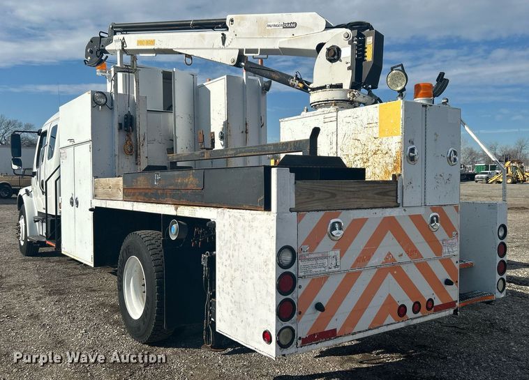 image for item OI9549 2007 Freightliner  M2 Business Class utility / service truck