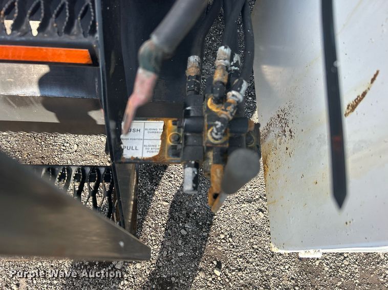 image for item OI9549 2007 Freightliner  M2 Business Class utility / service truck