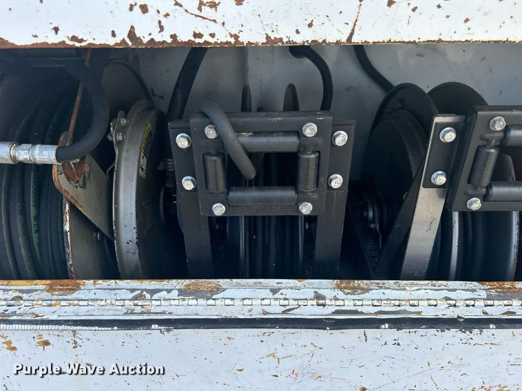 image for item OI9549 2007 Freightliner  M2 Business Class utility / service truck