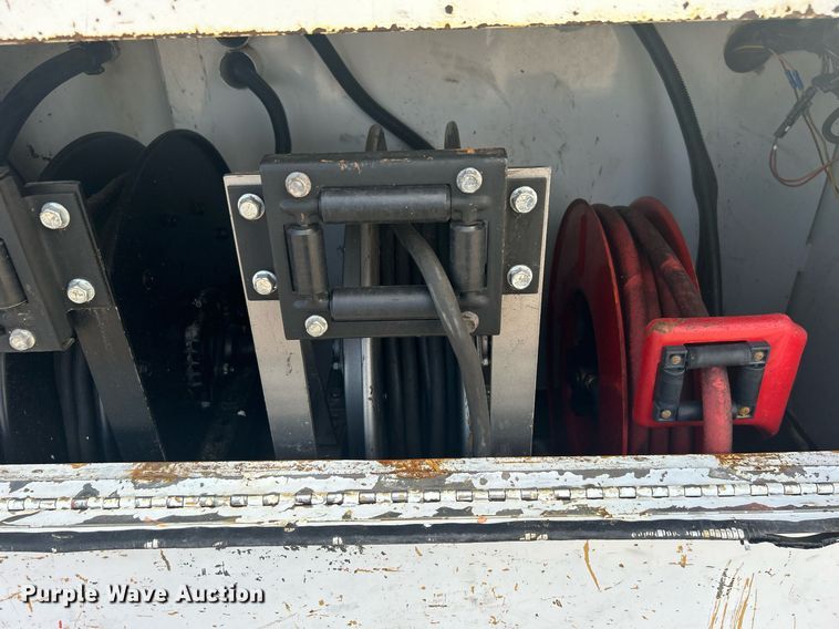 image for item OI9549 2007 Freightliner  M2 Business Class utility / service truck