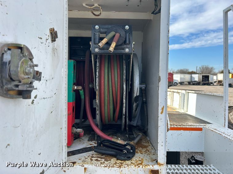 image for item OI9549 2007 Freightliner  M2 Business Class utility / service truck