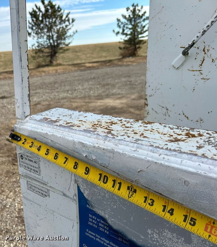 image for item OI9549 2007 Freightliner  M2 Business Class utility / service truck