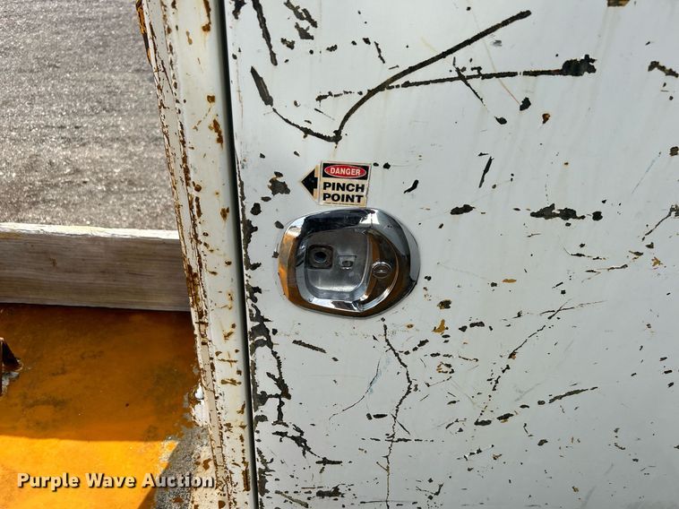 image for item OI9549 2007 Freightliner  M2 Business Class utility / service truck