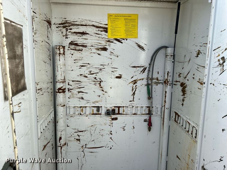 image for item OI9549 2007 Freightliner  M2 Business Class utility / service truck