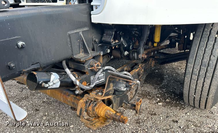 image for item OI9549 2007 Freightliner  M2 Business Class utility / service truck