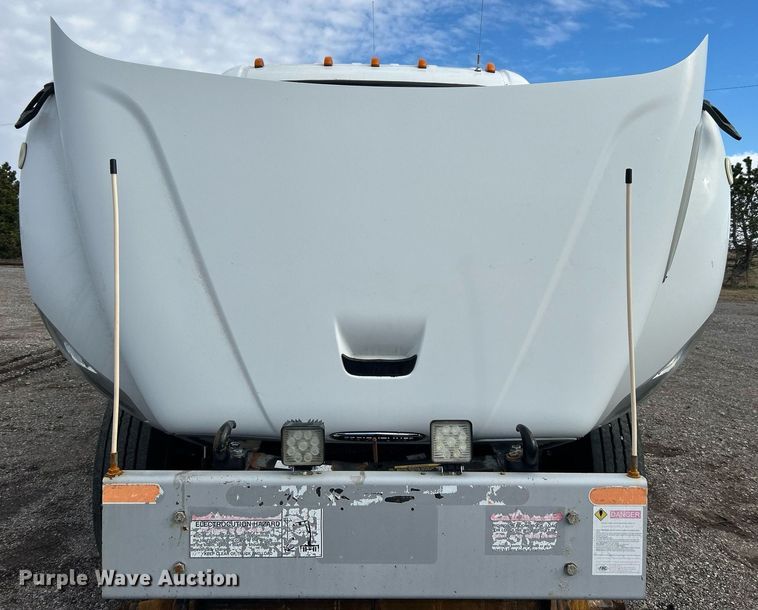 image for item OI9549 2007 Freightliner  M2 Business Class utility / service truck