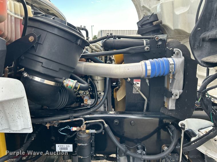 image for item OI9549 2007 Freightliner  M2 Business Class utility / service truck