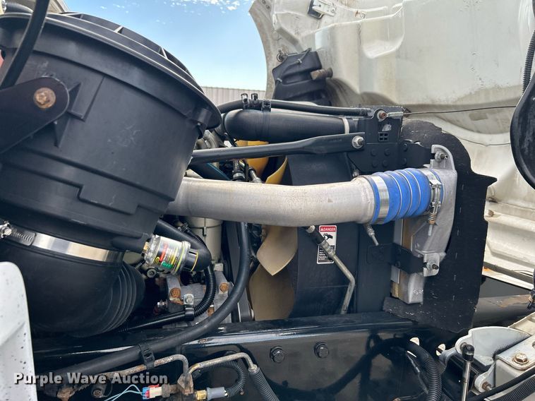 image for item OI9549 2007 Freightliner  M2 Business Class utility / service truck