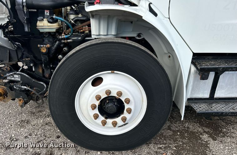 image for item OI9549 2007 Freightliner  M2 Business Class utility / service truck