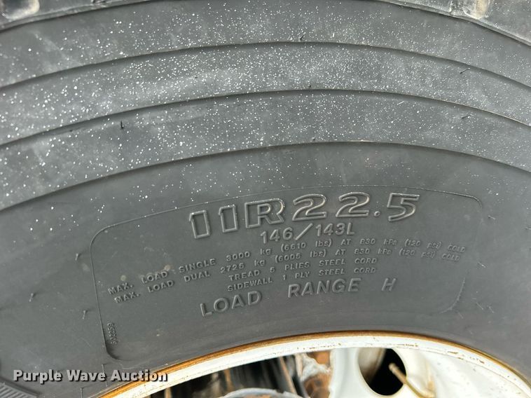 image for item OI9549 2007 Freightliner  M2 Business Class utility / service truck