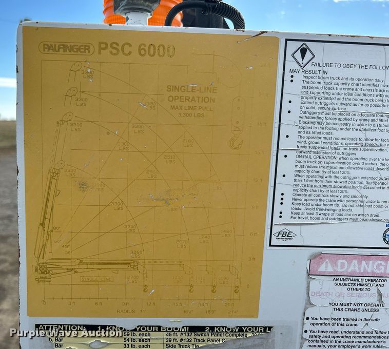 image for item OI9549 2007 Freightliner  M2 Business Class utility / service truck