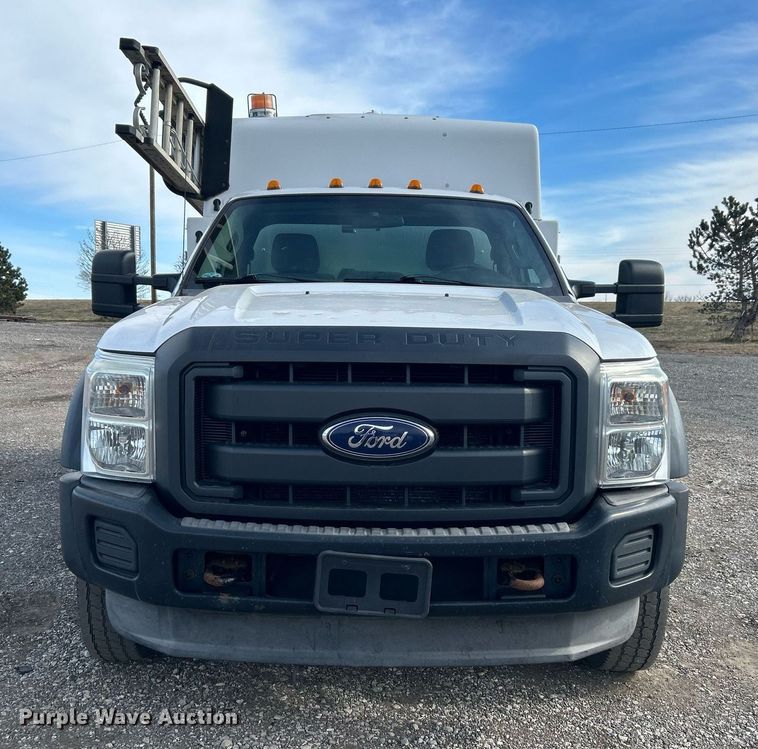 image for item OI9561 2013 Ford F450 Super Duty  utility / service truck