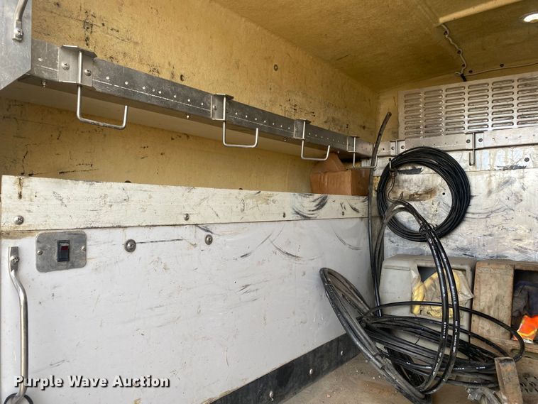 image for item OI9561 2013 Ford F450 Super Duty  utility / service truck