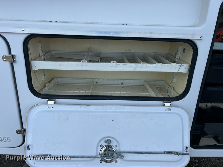 image for item OI9561 2013 Ford F450 Super Duty  utility / service truck